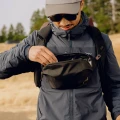 Peak Design Outdoor Sling 2L – mała nerka i torba na ramię – zdjęcie 12