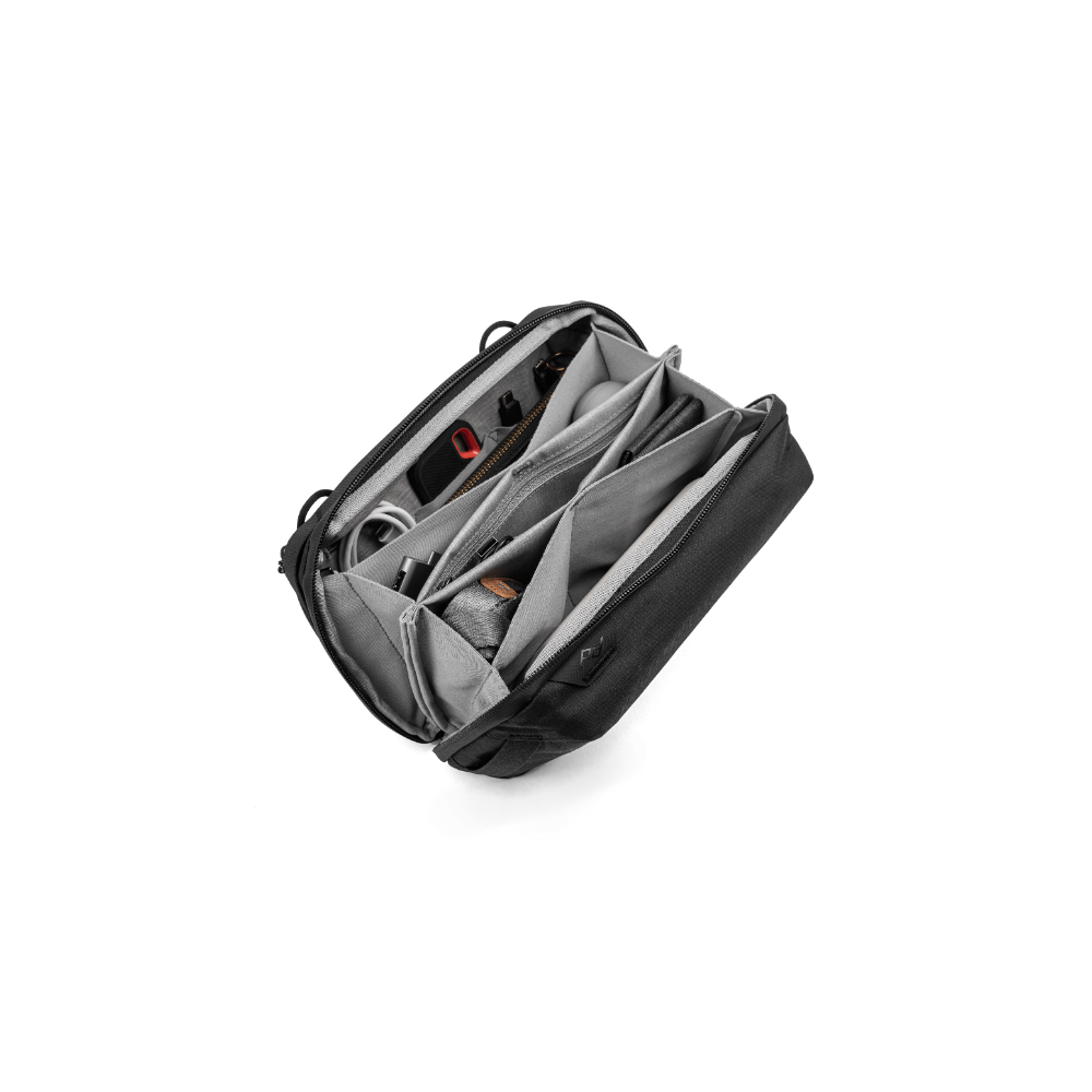 Peak Design Tech Pouch – organizer na kable i ładowarki 2 L – Wszystko widać od razu