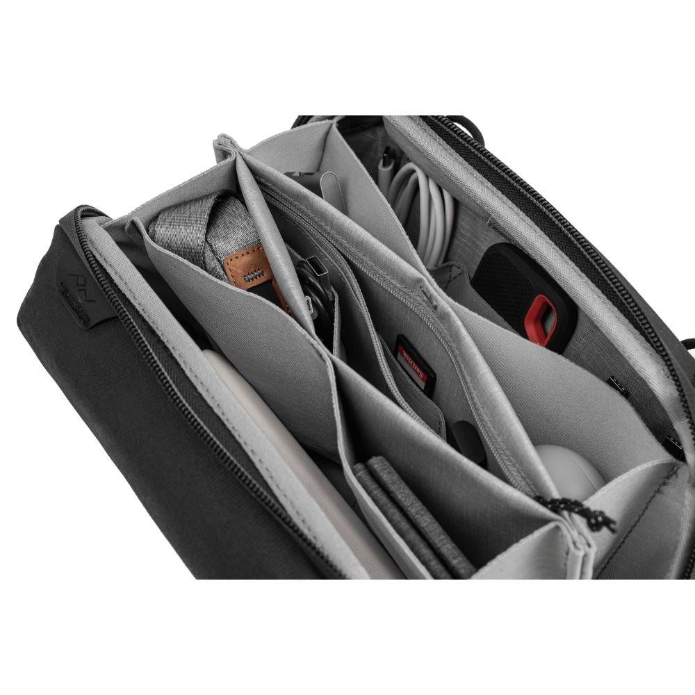 Peak Design Tech Pouch – organizer na kable i ładowarki 2 L – Ładowanie bez wyjmowania