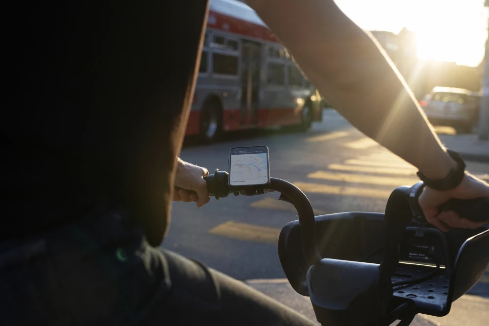 Peak Design Universal Bar Mount – uchwyt na telefon na kierownicę – Etui albo adapter