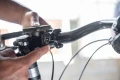 Peak Design Universal Bar Mount – uchwyt na telefon na kierownicę – zdjęcie 11