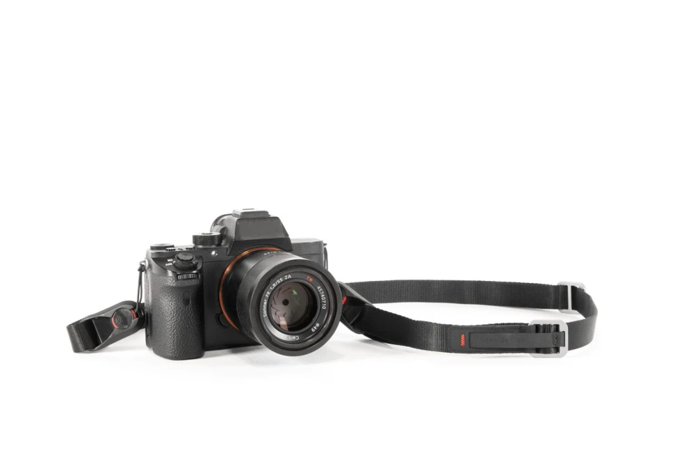Peak Design Leash V3 – lekki pasek do aparatu, czarny – System kotwic Anchor Links